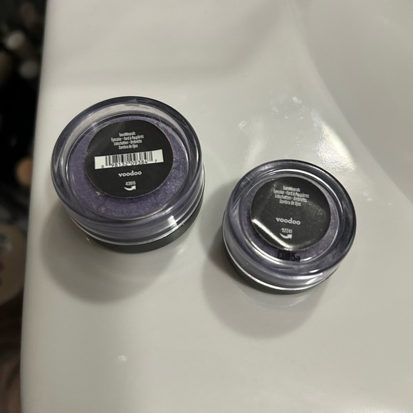 bareMinerals Loose Powder Eyeshadow (1) - Voodoo NWT - Picture 2 of 3